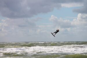 Kitesurfen und Windsurfen in Neuharlingersiel